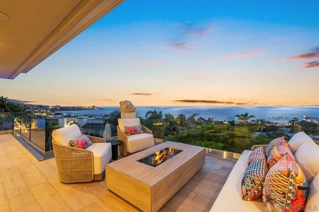 Extraordinary Estate Above Iconic La Jolla Shores Beach