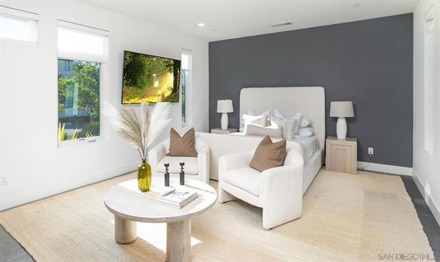 Luxury Single-story Smart Home Luxury Single-story Smart Home