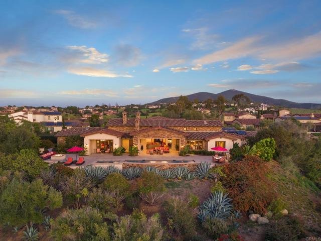 Extraordinary, Private Single-level Estate