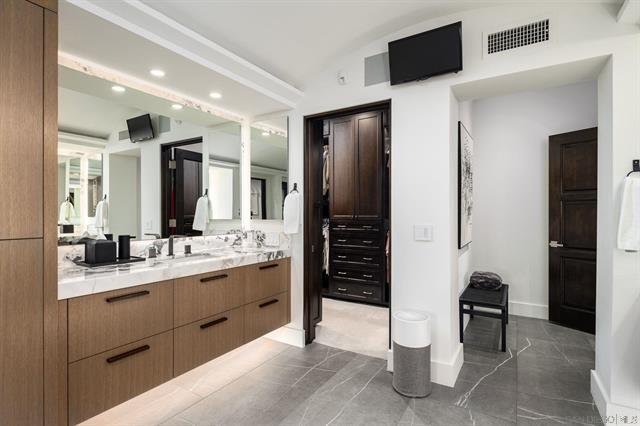 Home Blending Timeless Design with Effortless California Living