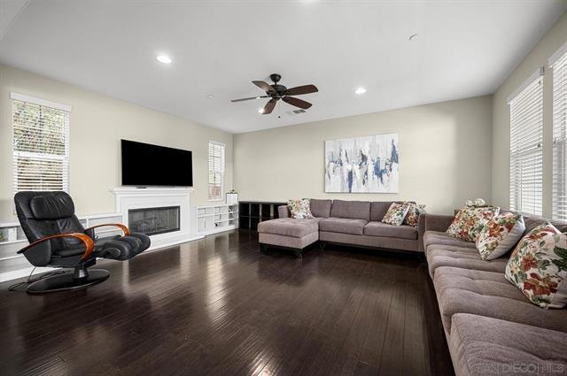 Sophisticated 4S Ranch Residence