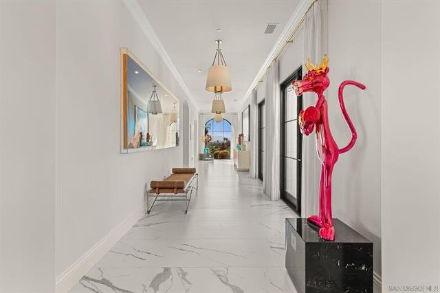 Estate Offering Privacy, Space and Stunning Southwest Views