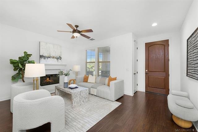 Comfortable Living Space In the Desirable Manzanita Trail Neighborhood