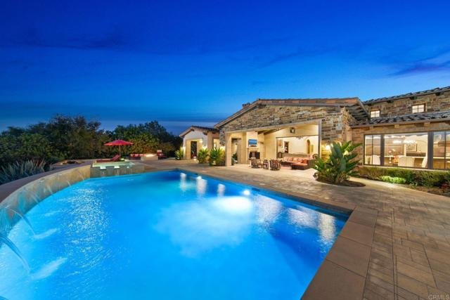 Extraordinary, Private Single-level Estate