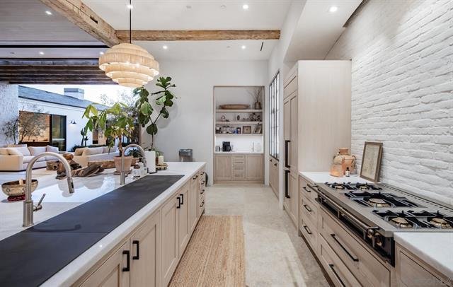 Monumental “Californian Modern Organic” Estate