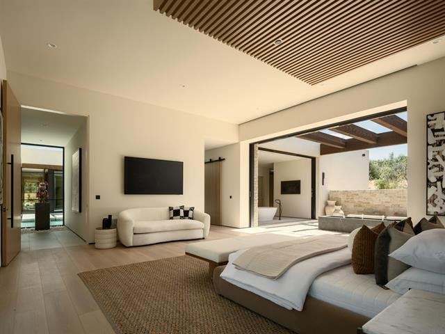AER, A Newly Completed Architectural Estate