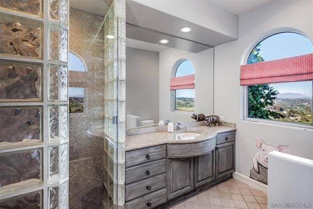 Extraordinary Custom Estate