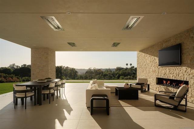AER, A Newly Completed Architectural Estate