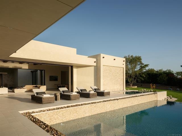 AER, A Newly Completed Architectural Estate