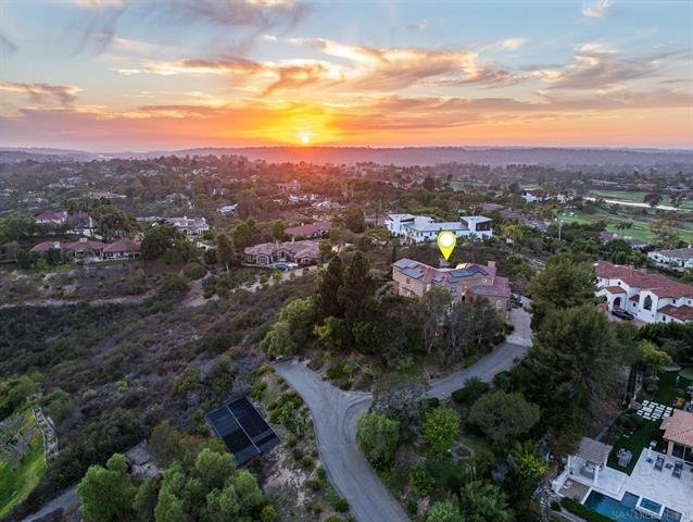 Estate with Breathtaking 360-degree Views