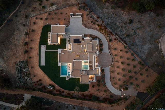 AER, A Newly Completed Architectural Estate